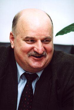 ������: �����������, ���������, ������� | 2002-12